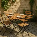 Set da pranzo per giardino piccolo: come scegliere tavoli e sedie salvaspazio