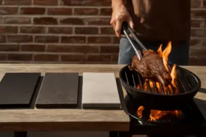 Materiali per piano cottura outdoor: quello che regge davvero al calore