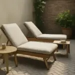 Arredi da relax per cortile stretto: come sistemare sdraio e tavolini senza ingombrare